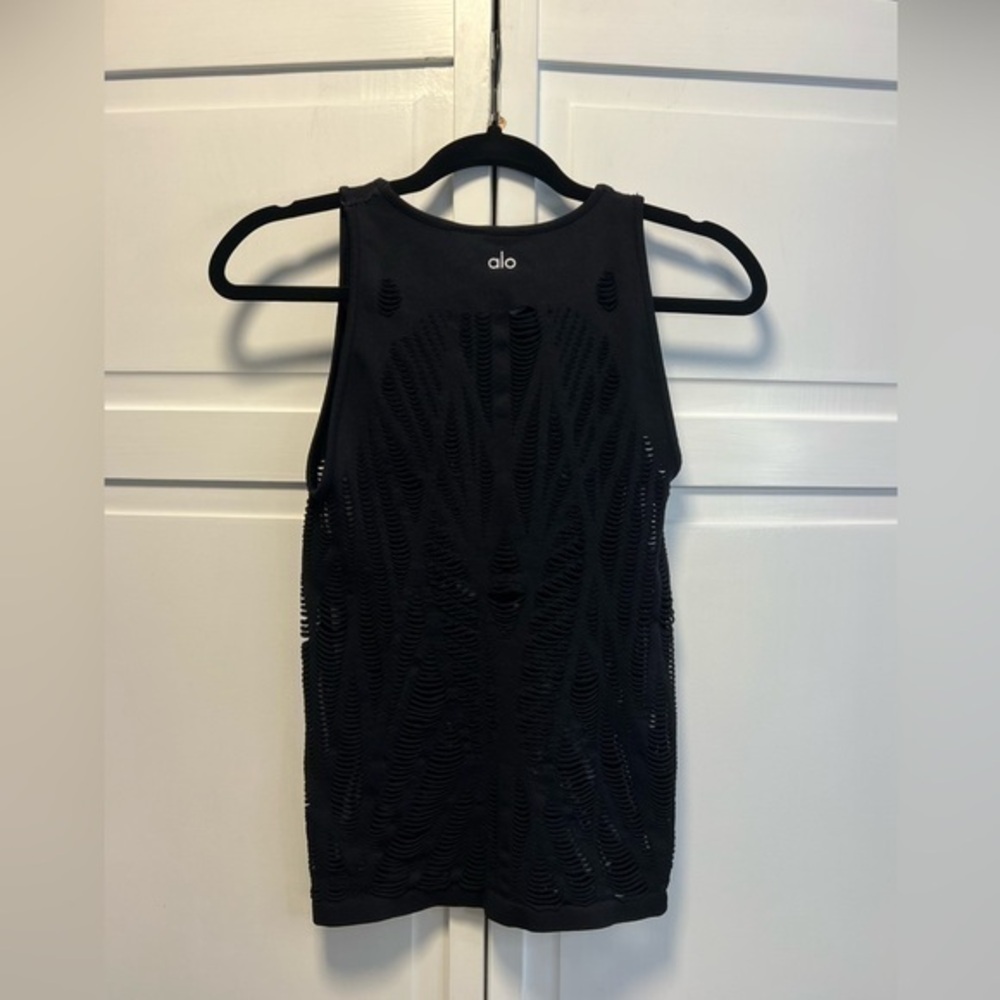 ALO Yoga Vixen Cutout Muscle Tank Top Size Women’s Small Color Black